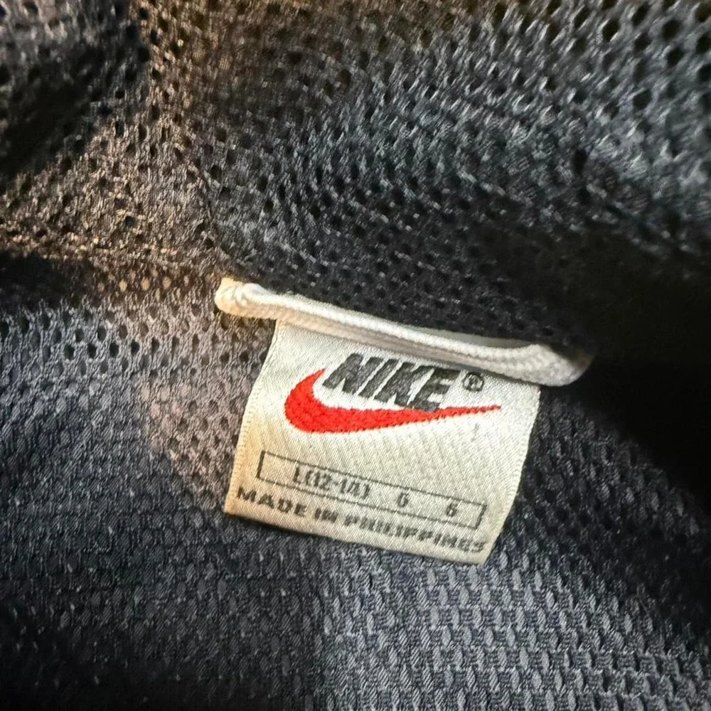 Vintage Nike Black Windbreaker Jacket (Size L)